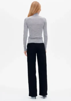 Truien><noscript><img width=