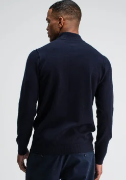 Truien><noscript><img width=