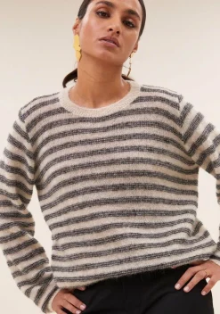 Truien><noscript><img width=