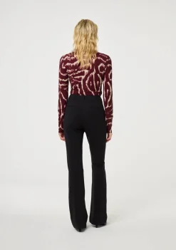 Shirts><noscript><img width=