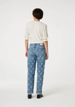 Truien><noscript><img width=