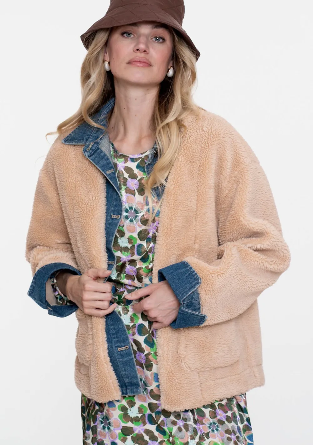 Blazers & Jasjes>GEISHA JASJE Beige