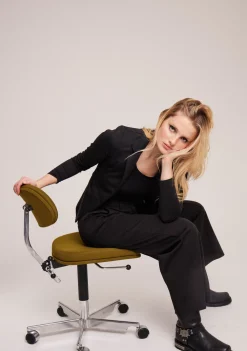 Blazers & Jasjes><noscript><img width=