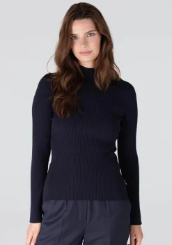 Shirts><noscript><img width=