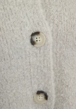 Truien><noscript><img width=