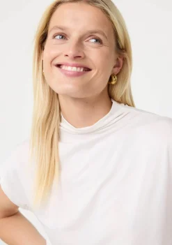 Shirts><noscript><img width=