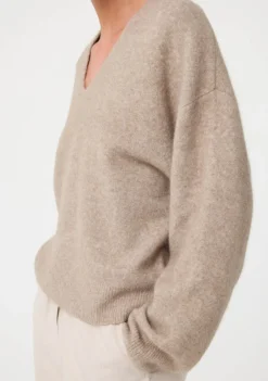 Truien><noscript><img width=