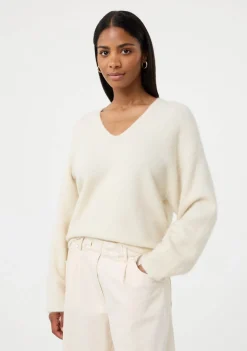 Truien><noscript><img width=