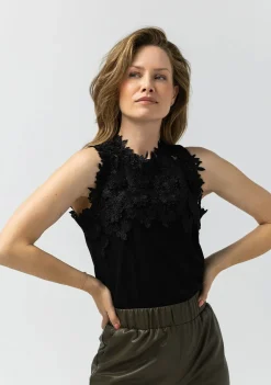 Shirts>LABEL DOT TOP Zwart