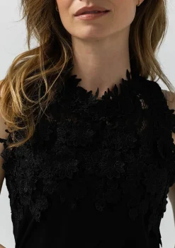 Shirts><noscript><img width=