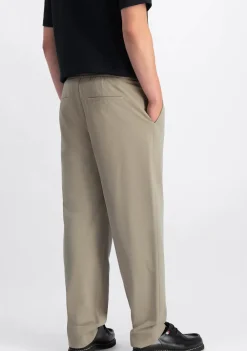 Broeken><noscript><img width=