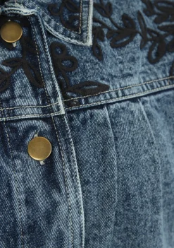 Blazers & Jasjes><noscript><img width=