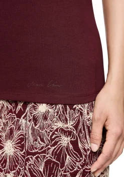 Shirts><noscript><img width=