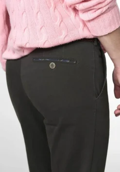 Broeken><noscript><img width=