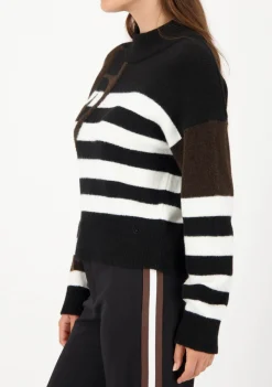 Truien><noscript><img width=