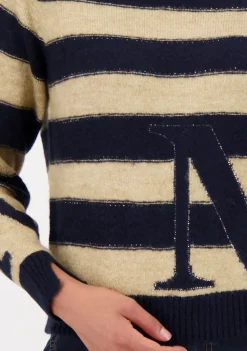 Truien><noscript><img width=