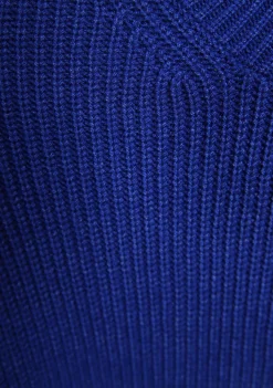 Truien><noscript><img width=