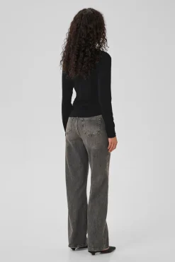 Shirts><noscript><img width=