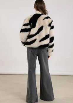 Blazers & Jasjes><noscript><img width=