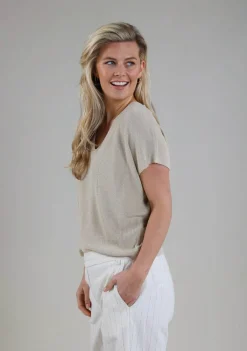 Truien><noscript><img width=