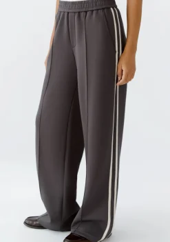 Broeken><noscript><img width=