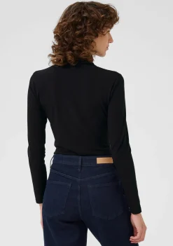 Shirts><noscript><img width=