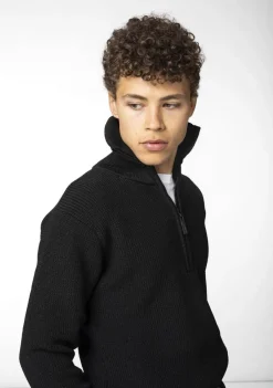 Truien><noscript><img width=