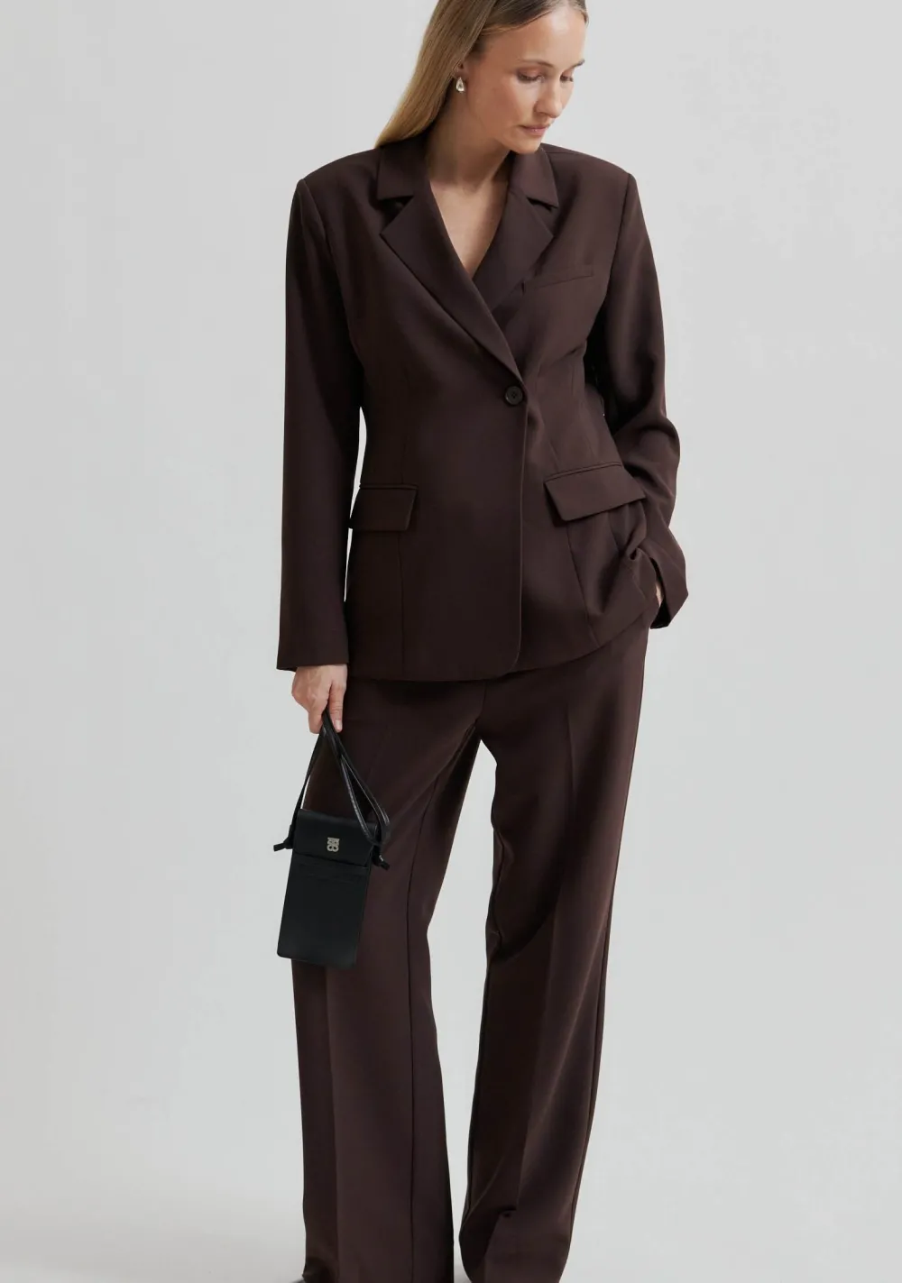 Blazers & Jasjes>SECOND FEMALE BLAZER Bruin