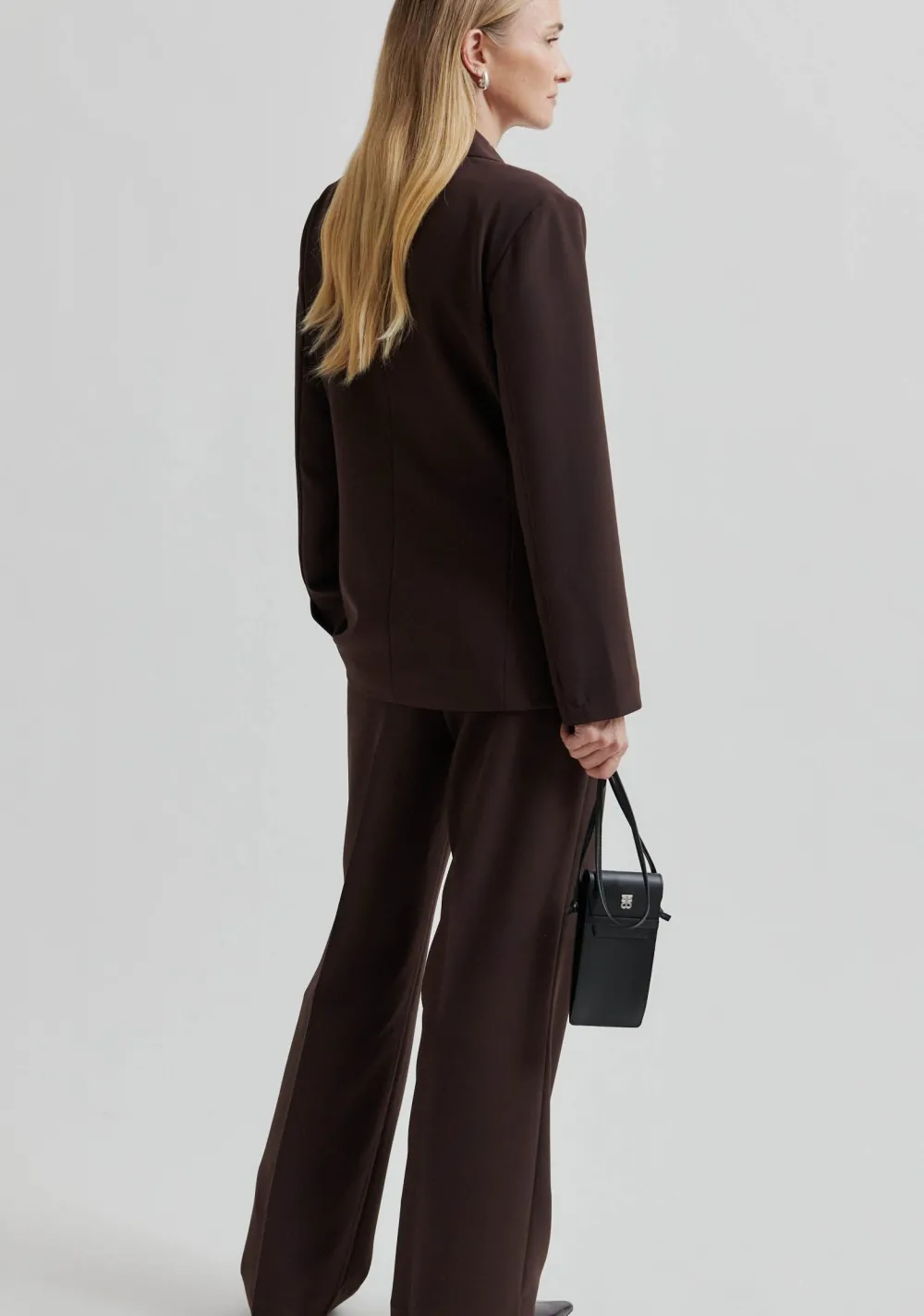 Blazers & Jasjes>SECOND FEMALE BLAZER Bruin