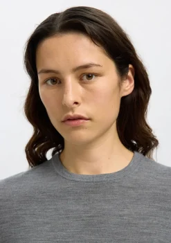 Truien><noscript><img width=