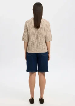 Truien><noscript><img width=