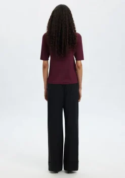 Truien><noscript><img width=