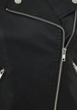 Blazers & Jasjes|Jassen><noscript><img width=