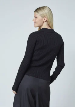 Truien><noscript><img width=