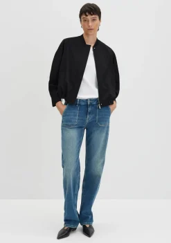 Blazers & Jasjes><noscript><img width=