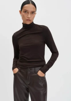 Shirts><noscript><img width=