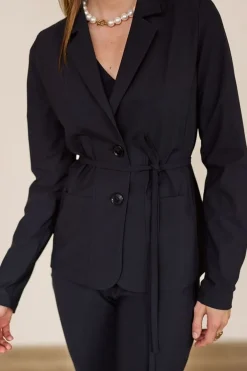 Blazers & Jasjes><noscript><img width=