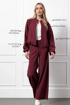 Blazers & Jasjes|Jassen><noscript><img width=