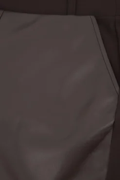 Broeken><noscript><img width=