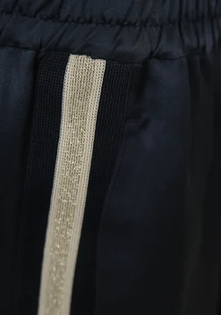 Broeken><noscript><img width=