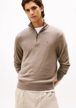 Truien><noscript><img width=