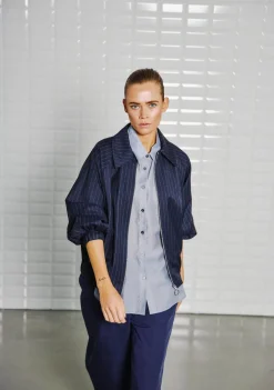 Blazers & Jasjes|Jassen><noscript><img width=