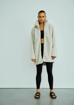 Jassen>WITH BLACK JAS