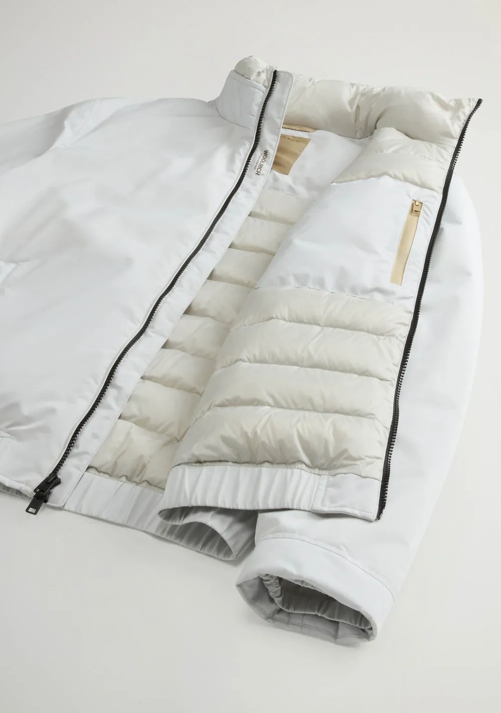 Jassen>WOOLRICH JAS Grijs