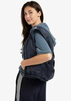 Jassen><noscript><img width=