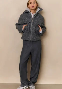 Blazers & Jasjes><noscript><img width=