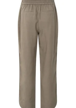 Broeken><noscript><img width=