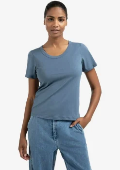 Shirts><noscript><img width=