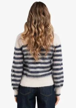 Truien><noscript><img width=