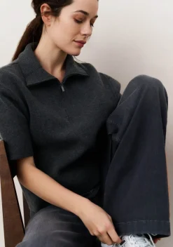 Truien><noscript><img width=